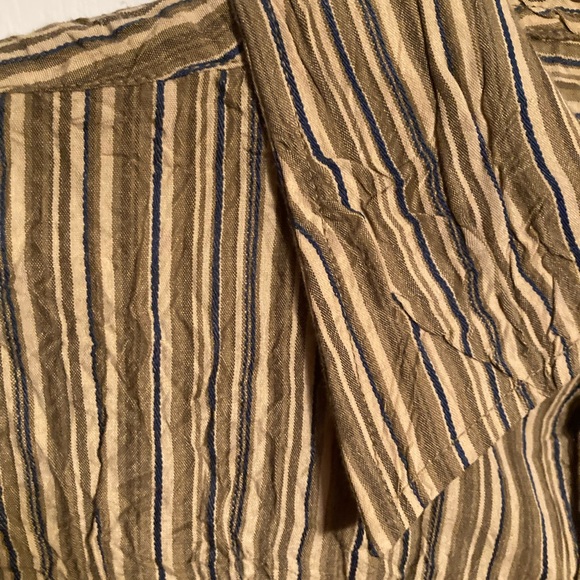 Mens shirt Large about 13 years old great condition worn less than 5 times - Picture 3 of 4